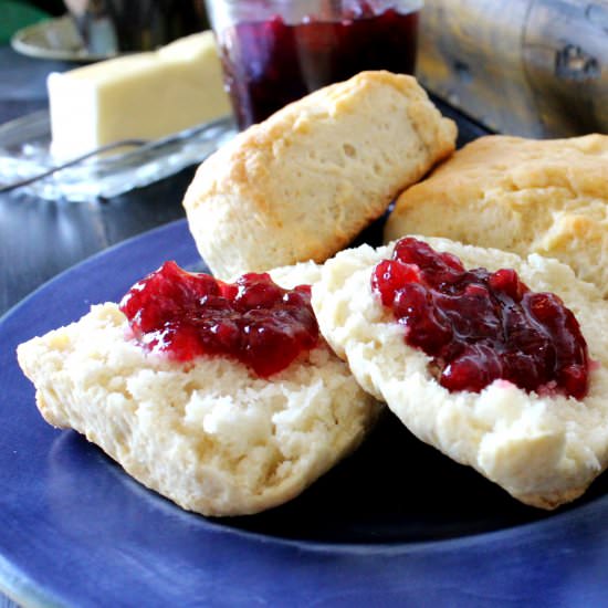 Homemade Flaky Buttermilk Biscuits