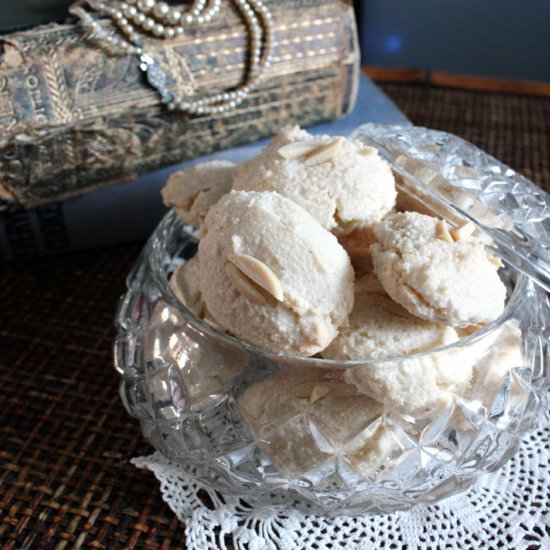 Simply Stunning Almond Macaroons