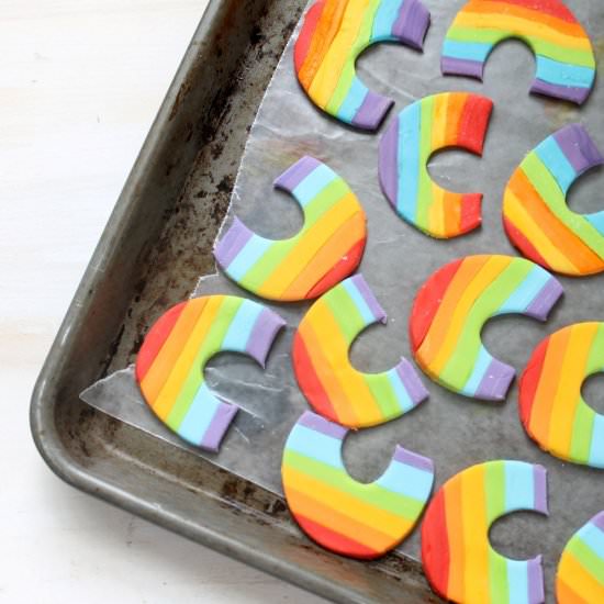 Fondant rainbows