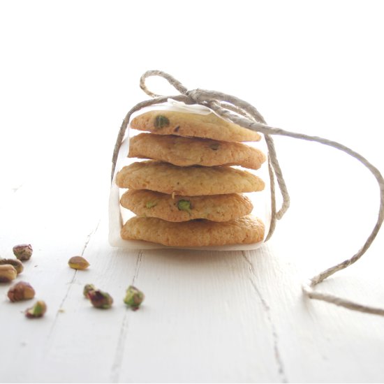 Coconut and pistachio cookies