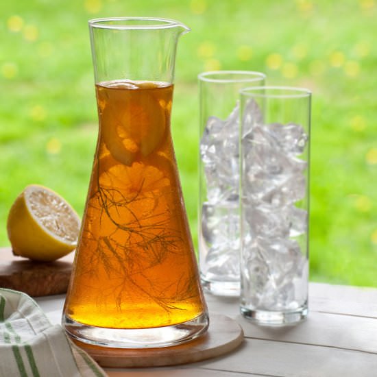 Honey and fennel iced tea