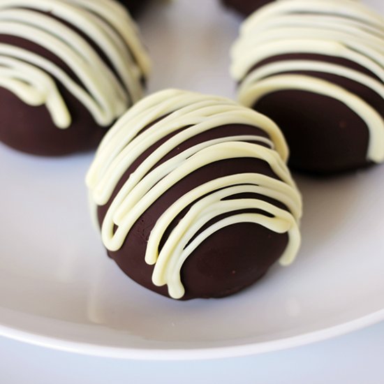 Dark chocolate cake pop truffles