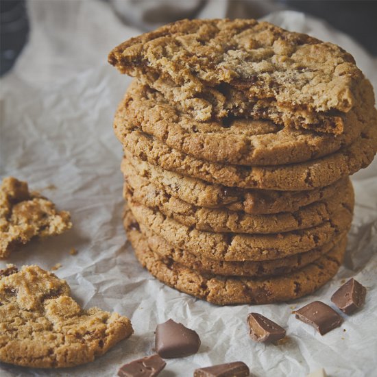 Peanut butter & Daim cookies