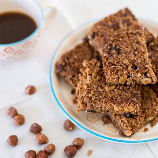 Sticky Nutty Granola Bars