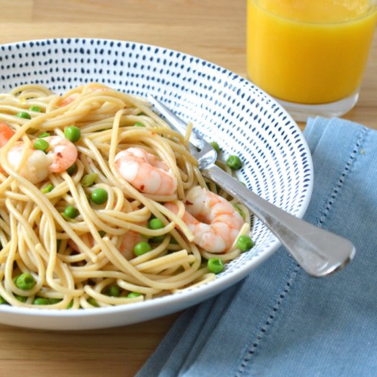 Spelt Spaghetti Petit Pois & Prawns