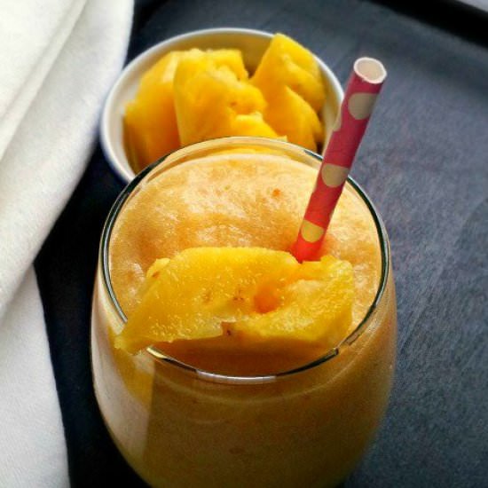 Skinny Pineapple Pear Smoothie