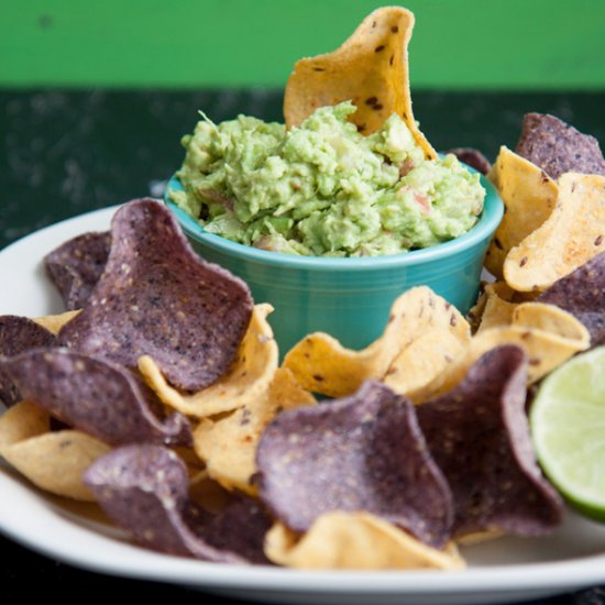 5-Minute Easy and Spciy Guacamole