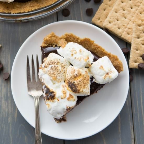 Chocolate Ganache S’mores Pie