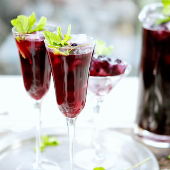 Sparkling Blueberry Ginger Iced Tea