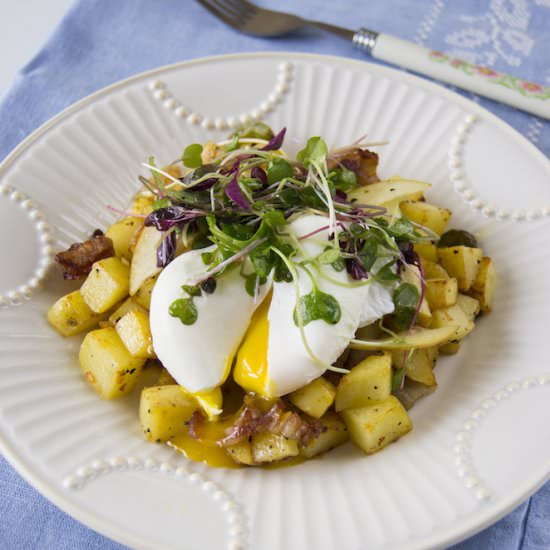 Poached Egg with Crispy Bacon Hash