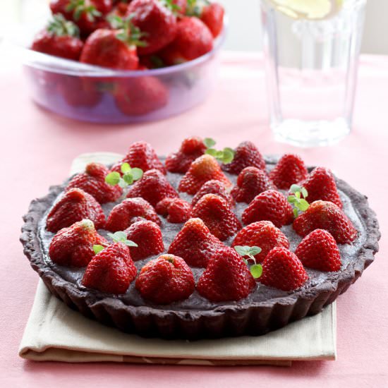 Chocolate strawberry tart