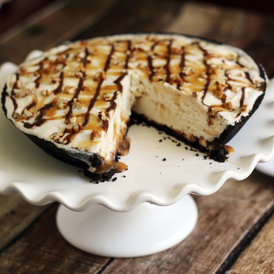 Turtle Ice Cream Pie