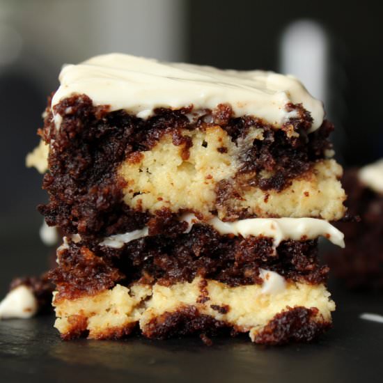 Skinny Cheesecake Brownie Bites