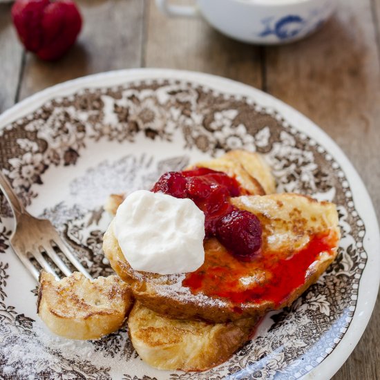 French Toast With Strawberries