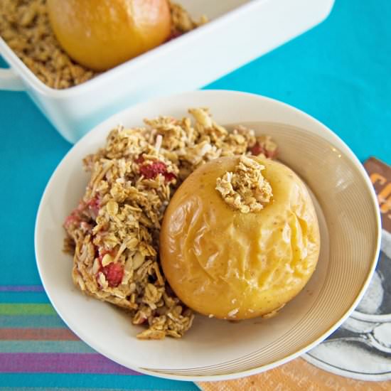 Baked Apples Stuffed with Oatmeal