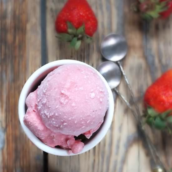 Strawberry vegan ice cream