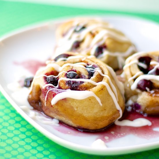 Wild Blueberry Breakfast Rolls