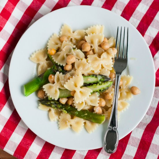 Asparagus and Chickpea Pasta