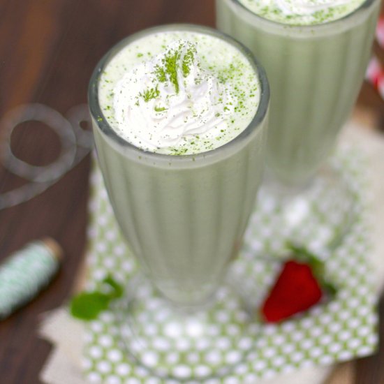 Healthy Matcha Milkshake