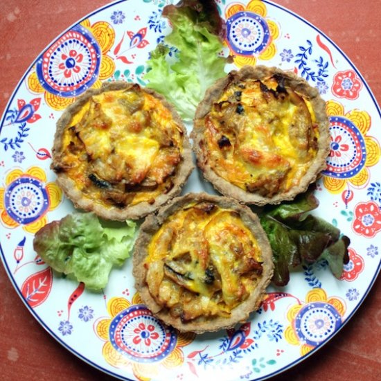 Cabbage and blue cheese mini quiche