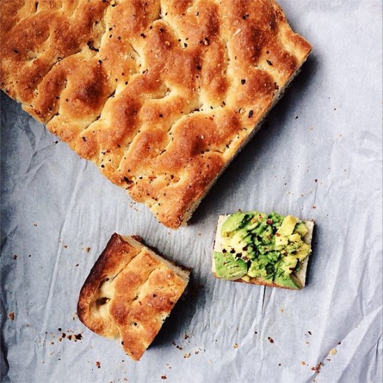 Garlicky Foccacia