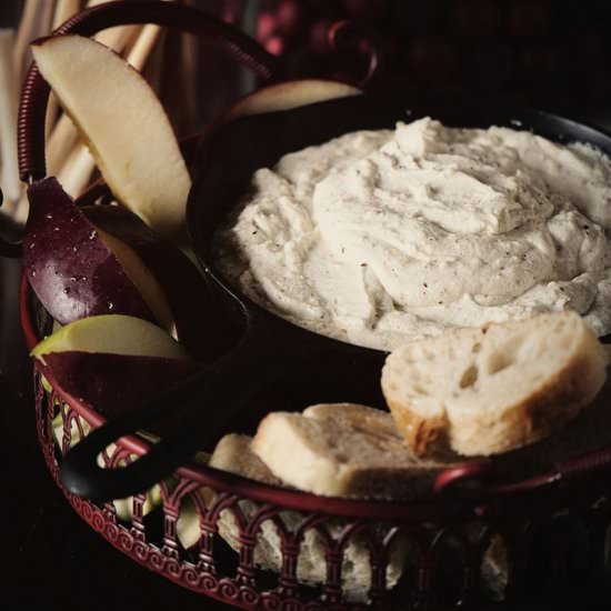 Slow Cooker Goat Cheese Fondue