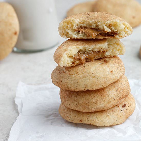 Biscoff Stuffed Vanilla Cookies