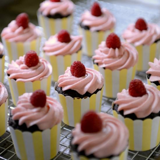 Dark Chocolate Red Wine Cupcakes