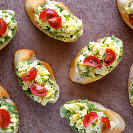 Quick and Easy Breakfast Bruschetta