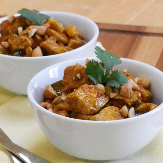 Chicken with Cashews (Balti Murgh)