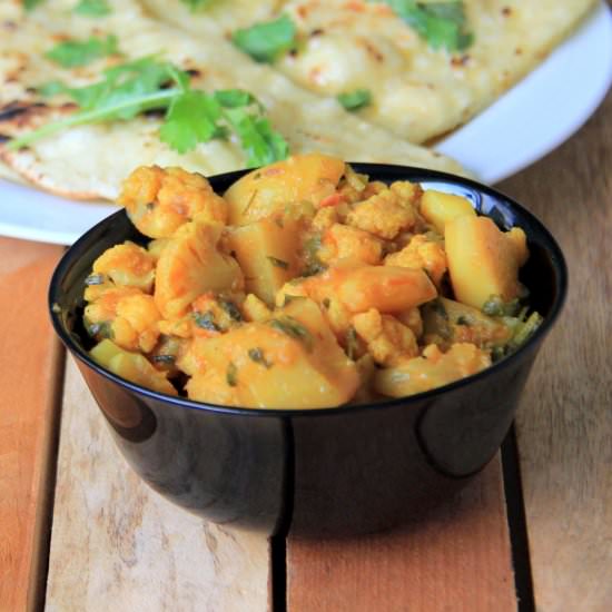 Potato Cauliflower Gravy, Aloo Gobi