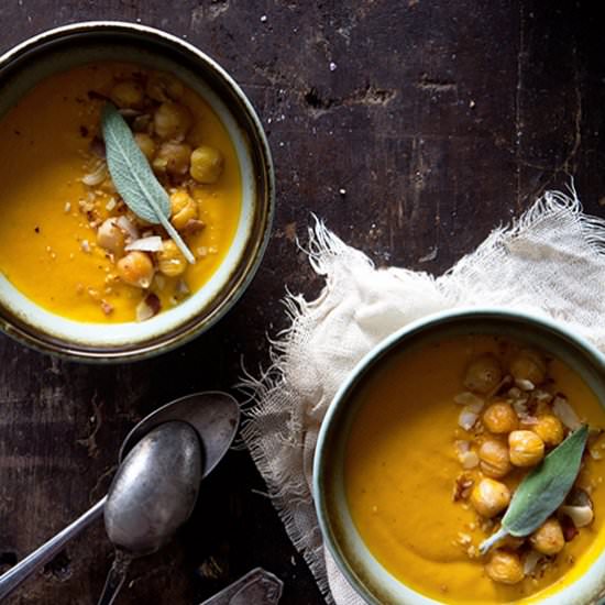 Easy Roasted Carrot Soup