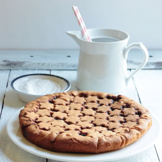 Rustic tart with strawberry jam