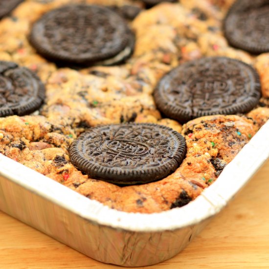 Oreo Chocolate Chip Pudding Blondie