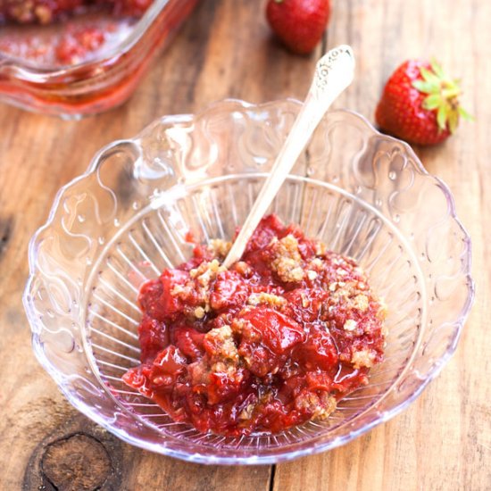 Strawberry Rhubarb Crumble