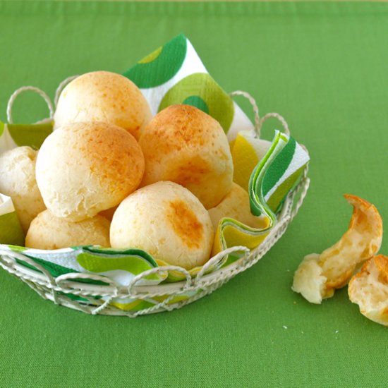 NO EGG Japanese-Style Pão de Queijo