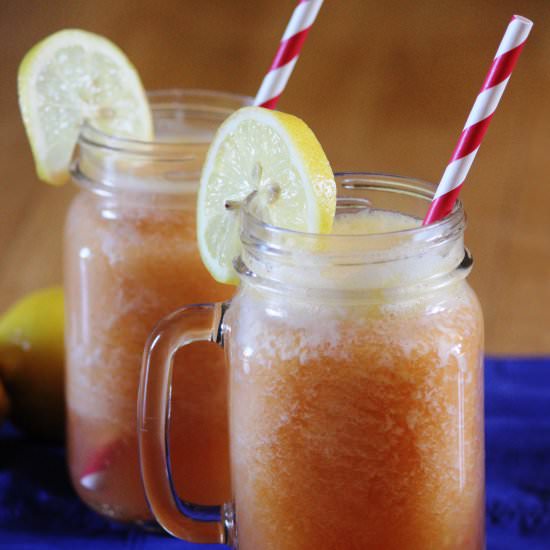 Peach Lemonade Cocktail