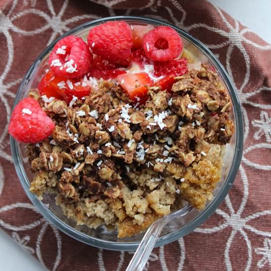 Dark Chocolate Granola Parfaits