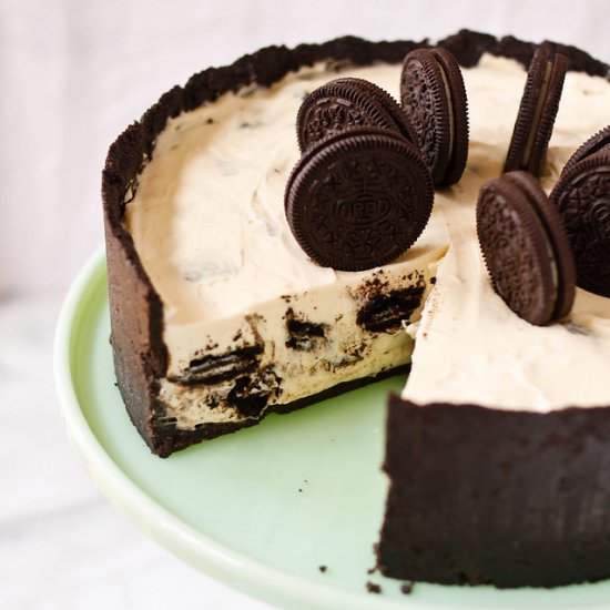 Icebox Oreo Cheesecake