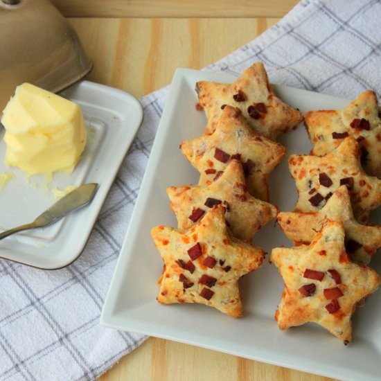 Cheddar Bacon Chili Scones