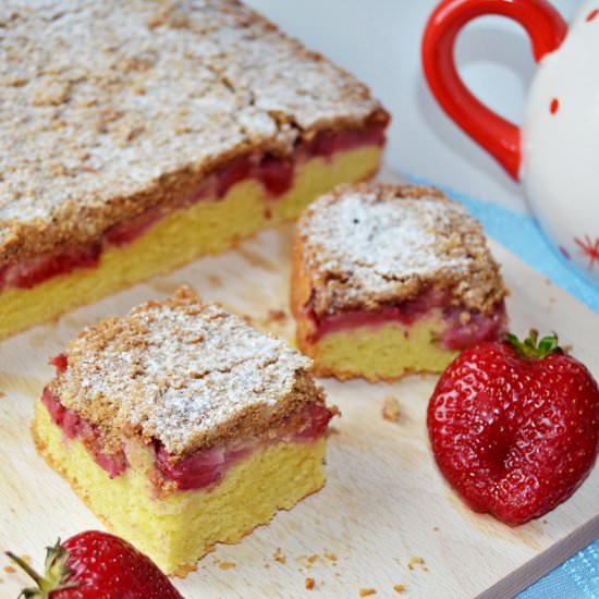 Upside Down Cake with Strawberries