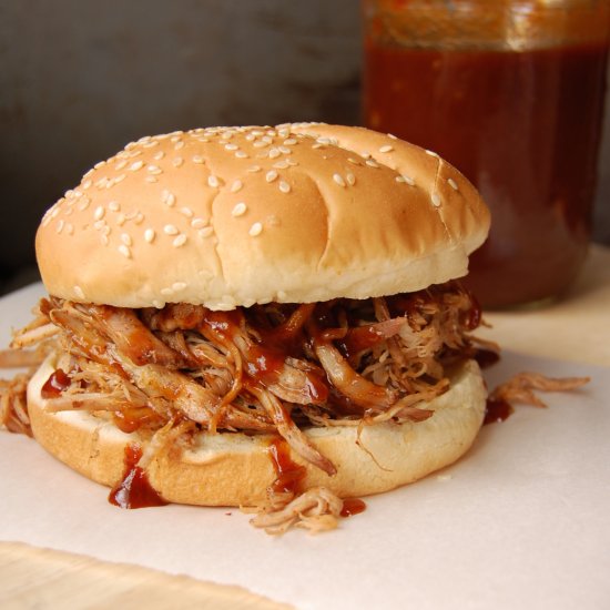 Slow-cooker cola pulled pork