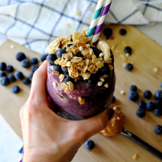 Peanut Butter and Jelly Smoothie