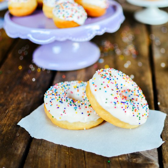 Vanilla Dip Doughnuts