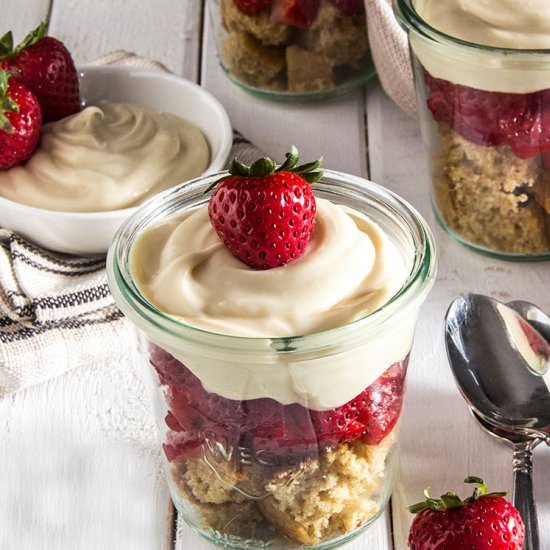 Skinny Strawberry Shortcake Parfait