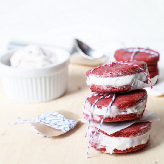 Red Velvet Ice Cream Sandwiches (V)