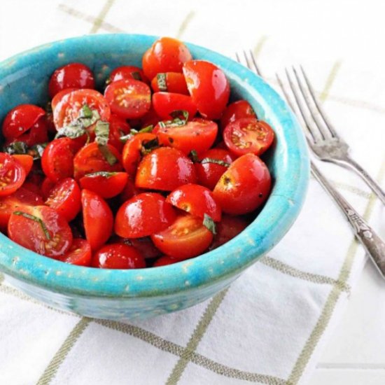 Tomato Basil Picnic Salad