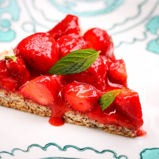 Hazelnut Tart With Fresh Strawberry