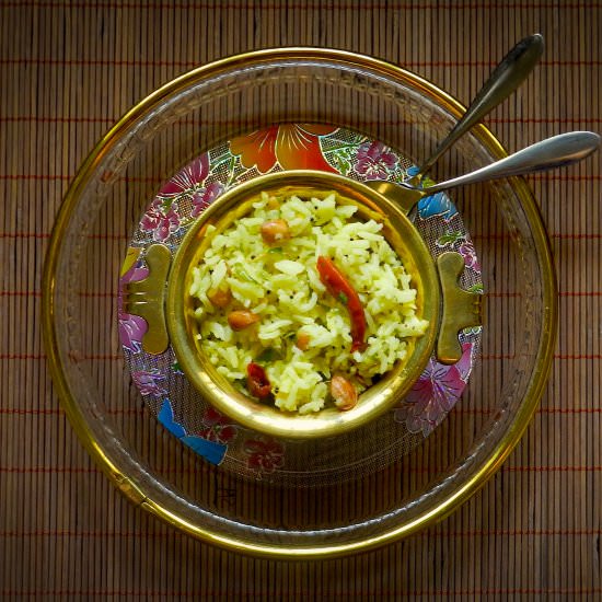 Raw Mango Rice (Mavinkai Chitranna)