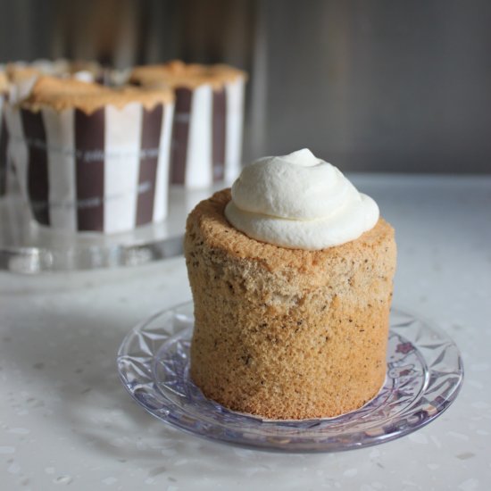 Oolong Tea Chiffon Cupcakes